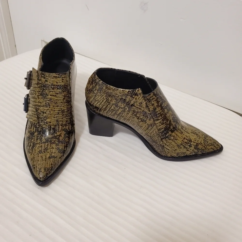 NWOB Tibi Billie Lizard Embossed Leather Ankle Booties Size 36, Unique, Sharp